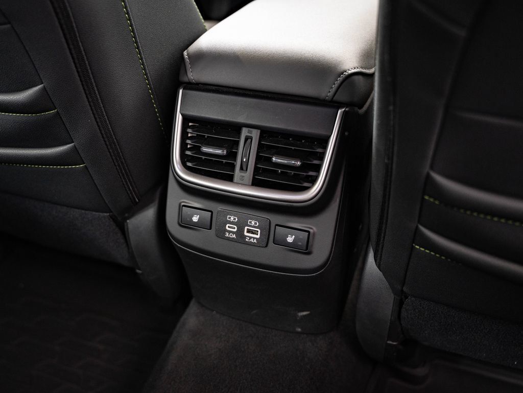 Used 2025 Subaru Outback Onyx Edition XT AWD/4WD image 36