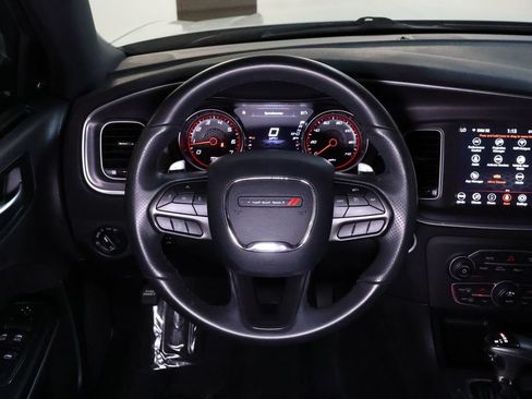 Used 2020 Dodge Charger SXT AWD/4WD image 17