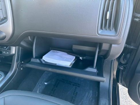 Used 2021 GMC Canyon AT4 w/ Trailering Package image 32