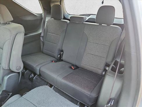 Used 2024 Chevrolet Traverse LT FWD image 20