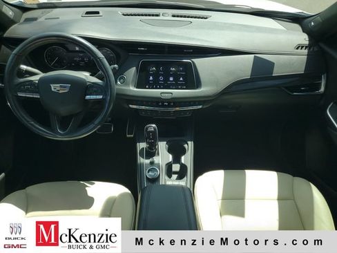 Used 2022 Cadillac XT4 Sport w/ Comfort Package FWD image 25