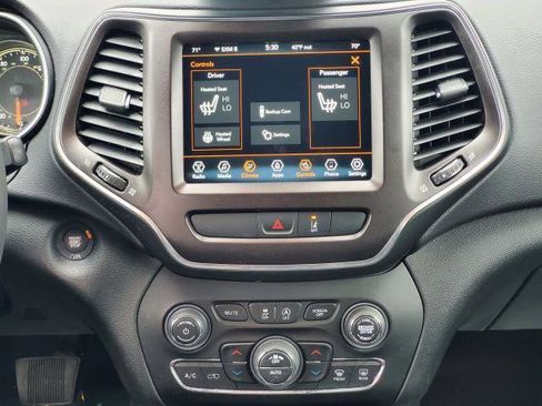 Used 2022 Jeep Cherokee Trailhawk w/ Trailer Tow Group image 25