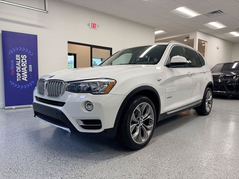 Used 2016 BMW X3 xDrive28i AWD/4WD image 4