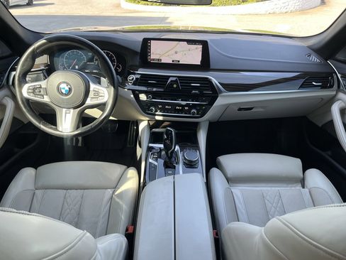 Used 2019 BMW M550i xDrive w/ Premium Package image 29