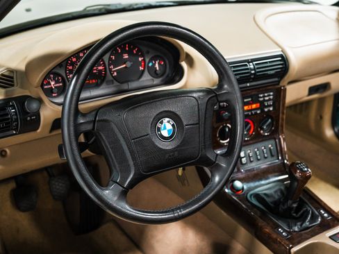 Used 1999 BMW Z3 2.5i RWD image 15