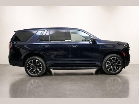 Used 2022 Chevrolet Tahoe RST w/ Luxury Package AWD/4WD image 7