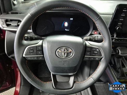 Certified 2024 Toyota Sienna XSE image 11