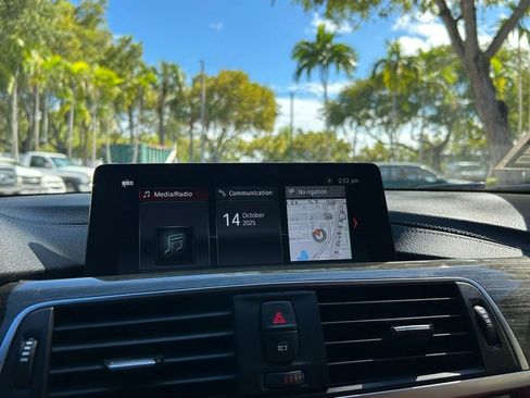 Used 2020 BMW 440i Convertible w/ M Sport Package image 26