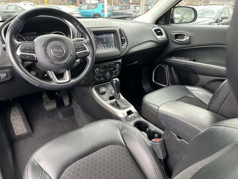 Certified 2019 Jeep Compass Latitude image 18