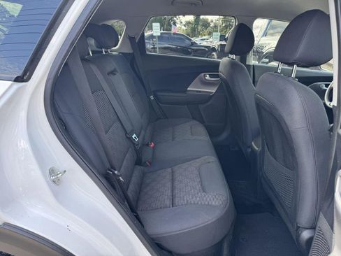 Used 2019 Kia Niro LX image 11
