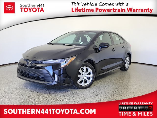 Used 2026 Toyota Corolla LE FWD image 1