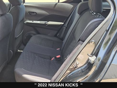 Used 2022 Nissan Kicks S FWD image 17