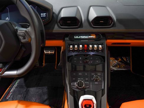 Used 2018 Lamborghini Huracan LP 580-2 image 13