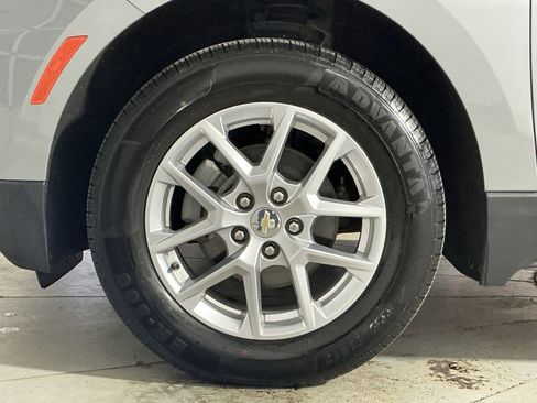 Used 2023 Chevrolet Equinox LT image 20