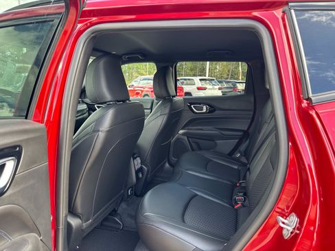 New 2026 Jeep Compass Latitude AWD/4WD image 15