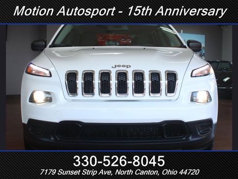 Used 2014 Jeep Cherokee Sport w/ Cold Weather Group image 42