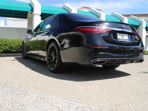 Certified 2025 Mercedes-Benz S 580 4MATIC Sedan image 7