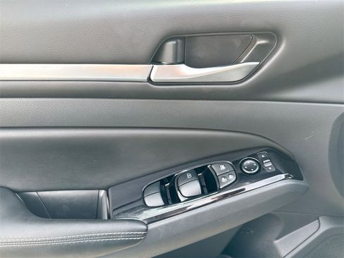 Used 2023 Nissan Altima 2.5 SV image 20