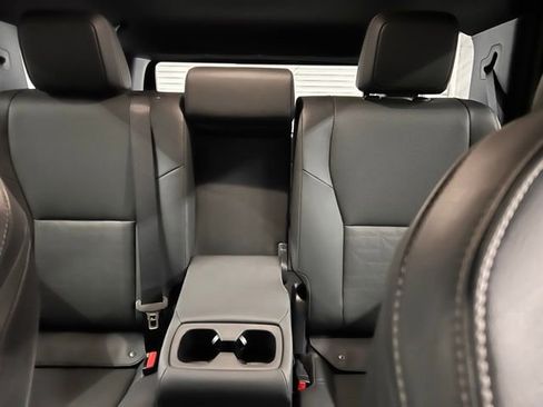 Used 2025 Toyota 4Runner TRD Off-Road Premium image 12