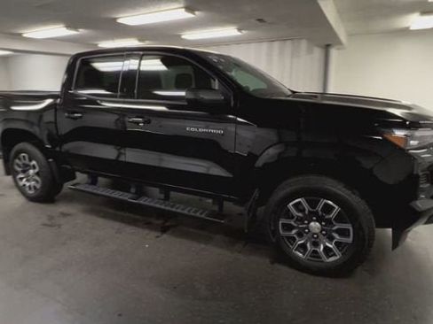 Certified 2024 Chevrolet Colorado LT w/ LT Convenience Package III image 2