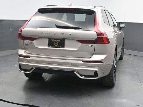 New 2026 Volvo XC60 B5 Plus w/ Protection Package Premier image 6