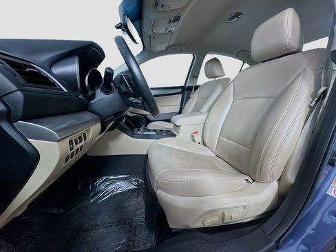 Used 2017 Subaru Legacy 2.5i Premium AWD/4WD image 25