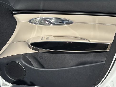 Used 2026 Genesis GV70 2.5T image 36