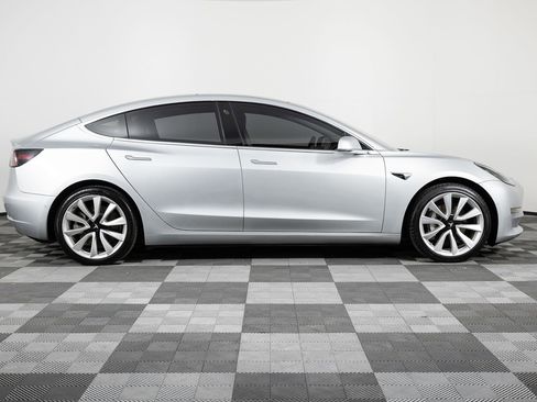 Used 2018 Tesla Model 3 Long Range image 9