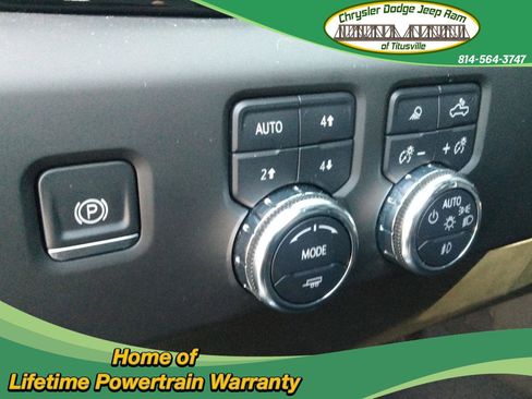 Used 2023 GMC Sierra 1500 AT4 w/ AT4 Preferred Package image 17