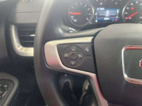 Used 2024 GMC Terrain SLE image 28