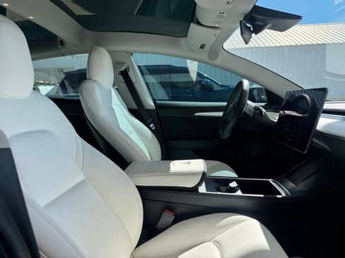 Used 2022 Tesla Model 3 Long Range AWD/4WD image 6