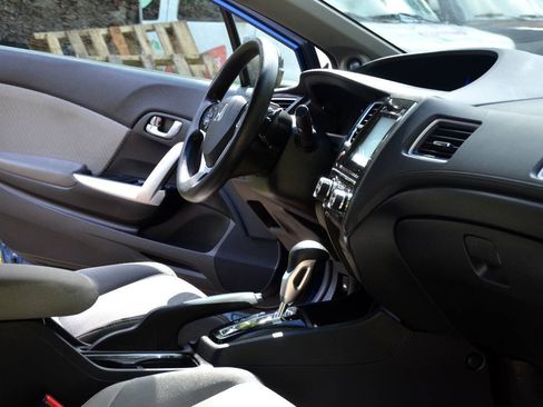 Used 2015 Honda Civic EX image 8