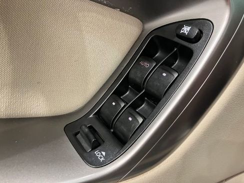 Used 2009 Subaru Outback 2.5i Special Edition w/ Popular Equipment Group 1C image 26