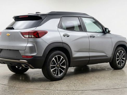 Used 2025 Chevrolet TrailBlazer LT image 9