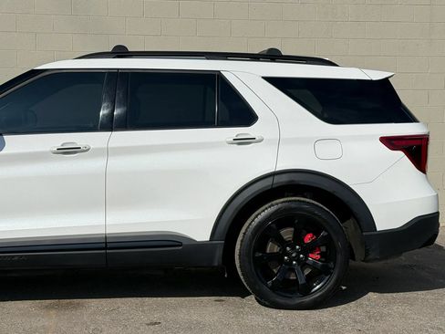 Used 2022 Ford Explorer ST w/ Equipment Group 401A AWD/4WD image 4