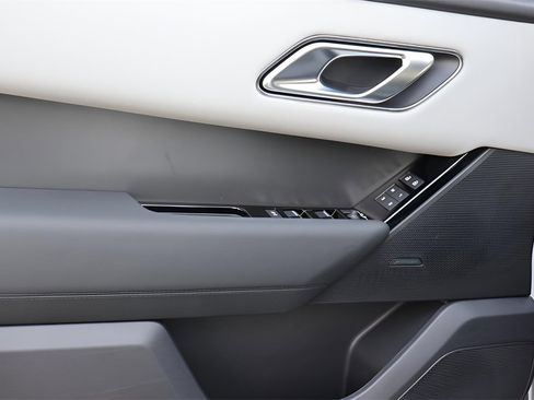 Used 2026 Land Rover Range Rover Velar S image 9