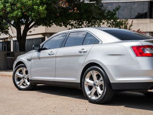 Used 2010 Ford Taurus SHO image 51