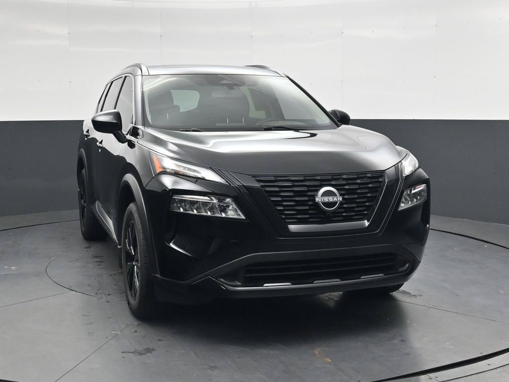 Certified 2023 Nissan Rogue SV w/ SV Premium B Package AWD/4WD image 2