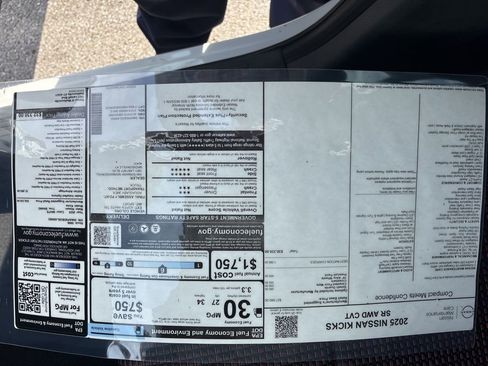 New 2025 Nissan Kicks SR AWD/4WD image 10