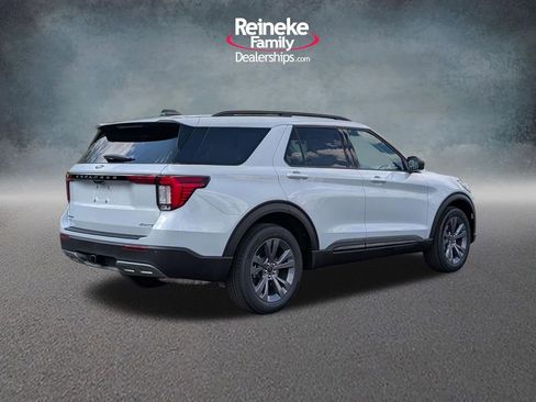New 2026 Ford Explorer Active AWD/4WD image 5