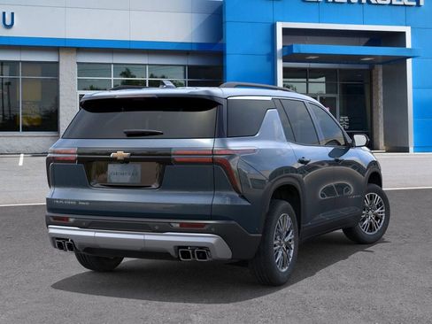 New 2026 Chevrolet Traverse LT w/ Driver Confidence Package image 4