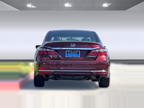 Used 2016 Honda Accord Sport image 9