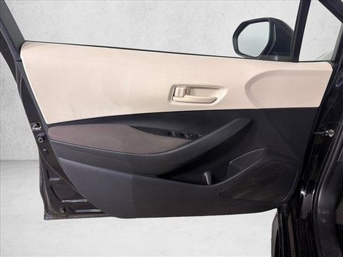 Used 2023 Toyota Corolla LE FWD image 10