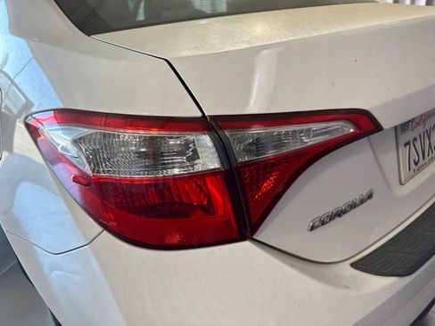 Used 2016 Toyota Corolla LE FWD image 12