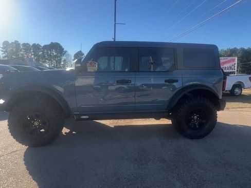 Used 2022 Ford Bronco Wildtrak image 3