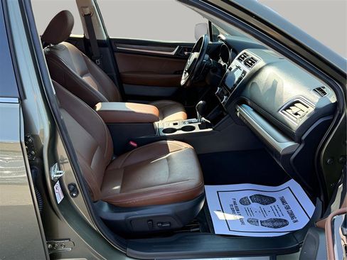 Used 2018 Subaru Outback 3.6R Touring w/ Popular Package #3 image 33