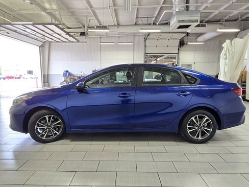 Used 2023 Kia Forte LXS FWD image 11