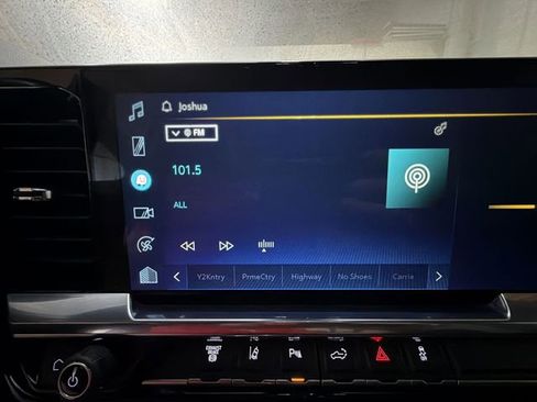 Certified 2024 Chevrolet Silverado 2500 LTZ w/ LTZ Plus Package image 16