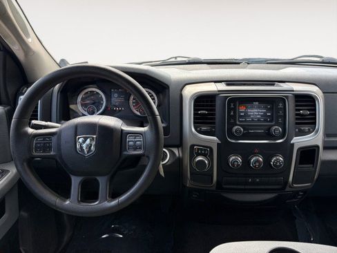 Used 2015 RAM 1500 Classic SLT RWD image 2