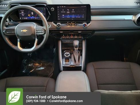 Used 2024 Chevrolet Colorado LT image 13